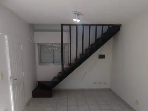 Avenida José Altube 1000