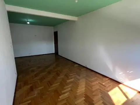 Departamento en Alquiler en Moron, $ 900.000