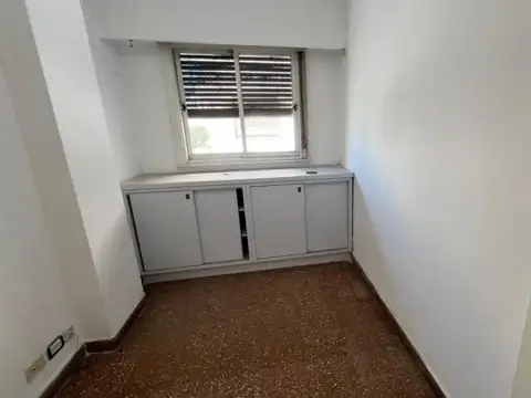 Mplio Departamento de 3 Ambientes + Escritorio en Morón Centro