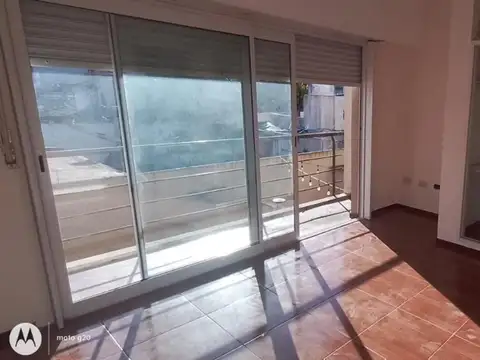 Duplex En Venta Cruce Varela Calle Beruti 1178
