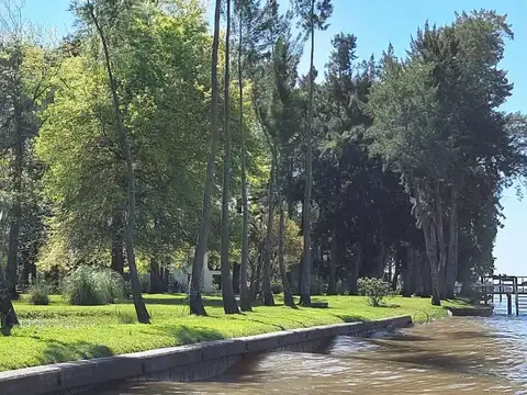 Rio / Arroyo Urión y Canal del Este El Bucanero Ambas 100