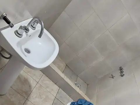 Departamento en Alquiler en Monte Grande, $ 400.000