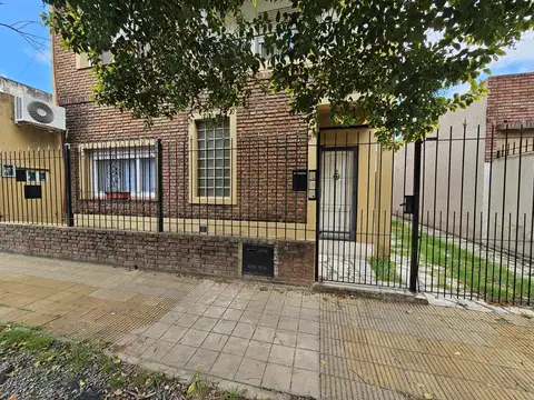 Hipólito Vieytes al 700