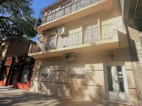 DEPARTAMENTO PB AL FRENTE 5 AMBIENTES