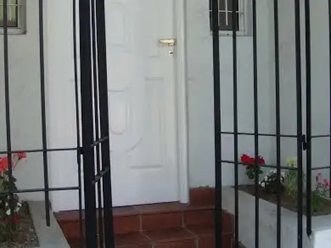 Depto Tipo Casa en Venta de 2 ambientes