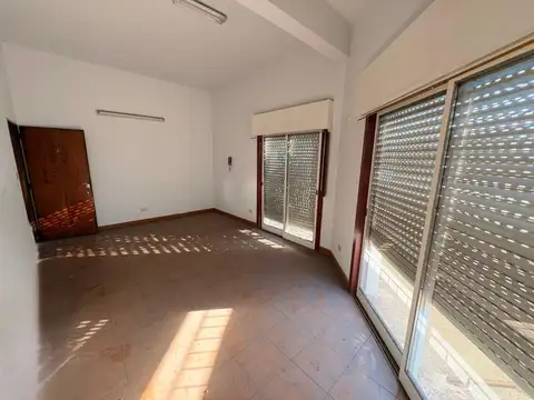 Oficina en Alquiler en Don Torcuato, $ 400.000