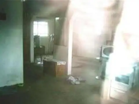 OPORTUNIDAD 2 CASAS Y ESPACIO PARA CONSTRUIR MAS