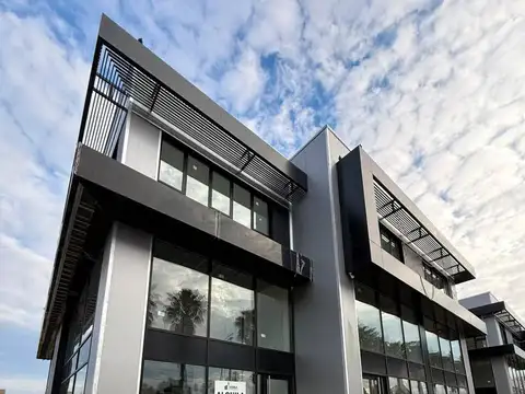 Oficina en Alquiler en Funes, USD 700