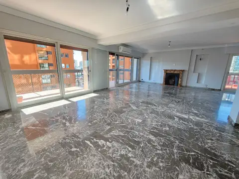 Departamento en Alquiler de 4 dormitorios