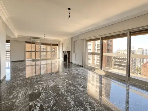 Departamento 5 ambientes con 3 baños