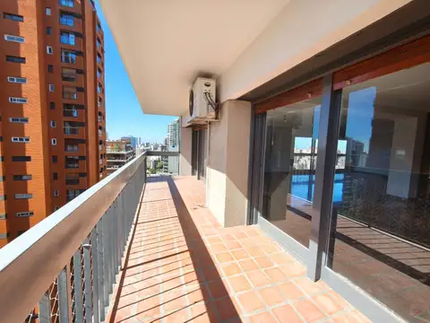 Departamento 5 ambientes con 3 baños