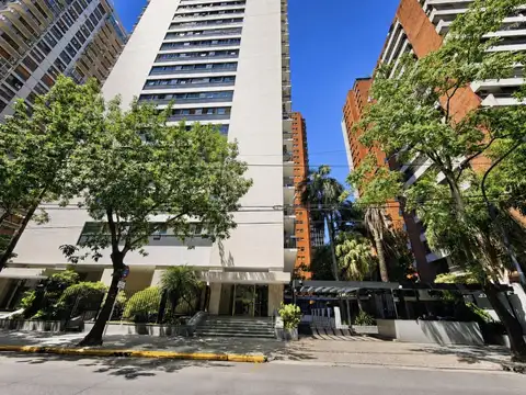 ALQUILER 5 AMB PISO ALTO BALCONES TODO LUZ 2 COCHERAS Y BAULERA. TORRE GYM. SEGURIDAD 24HS