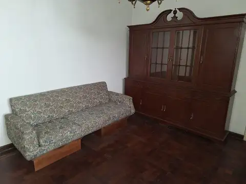 Depto Tipo Casa 2 ambientes con 1 baño