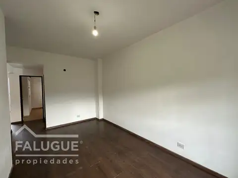 Departamento en Alquiler en Villa Ballester, $ 550.000
