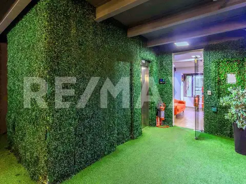 Oficina en Venta con 4 cocheras