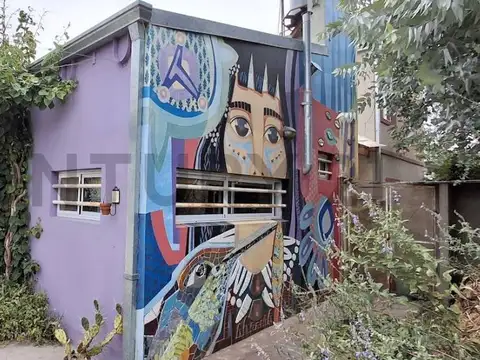 Venta de casa de 2 dormitorios, escritorio, en Sicardi, apta banco. Acepta permuta en Chapadmalal o