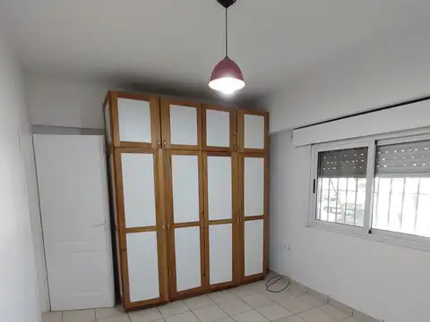 DEPARTAMENTO 2 AMBIENTES CON COCHERA EN MERLO CENTRO