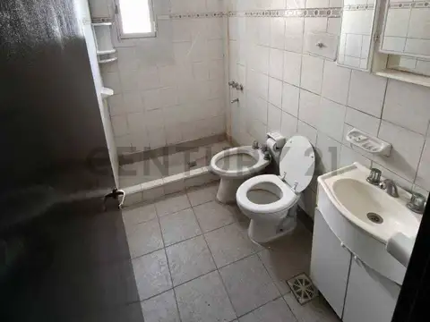 67 y 4 , Piso 0