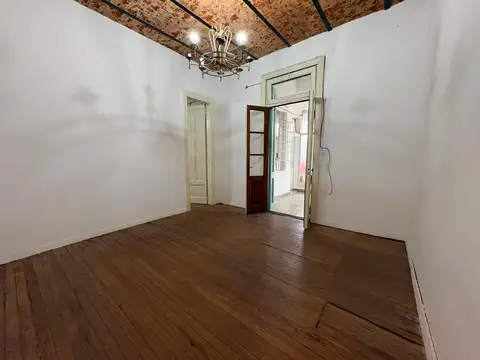 Depto Tipo Casa en Alquiler de 3 ambientes