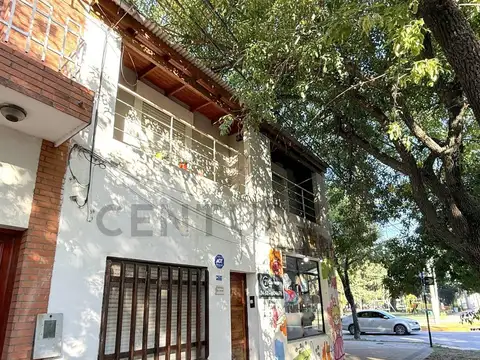 CASA + LOCAL COMERCIAL EN ESQUINA - VENADO TUERTO
