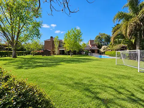 Casa en Venta de 5 dormitorios