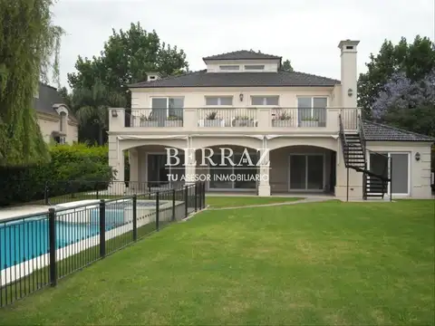 Casa venta 7 ambientes en Ayres de Pilar lote de 1000 m2