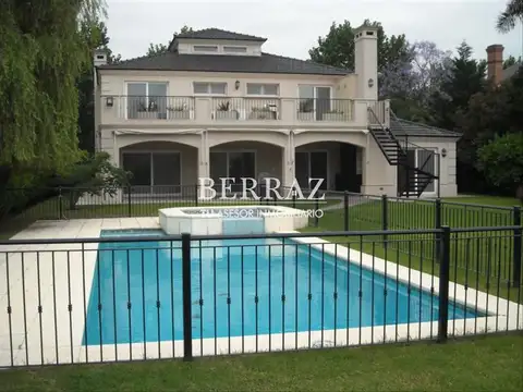 Casa venta 7 ambientes en Ayres de Pilar lote de 1000 m2