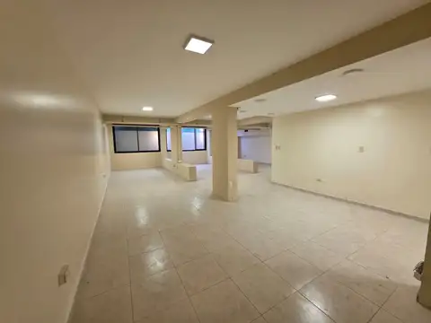 Oficina en Alquiler en San Miguel De Tucuman, $ 800.000