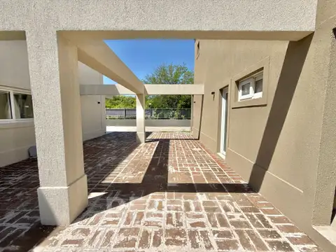 Casa en Venta 1 año