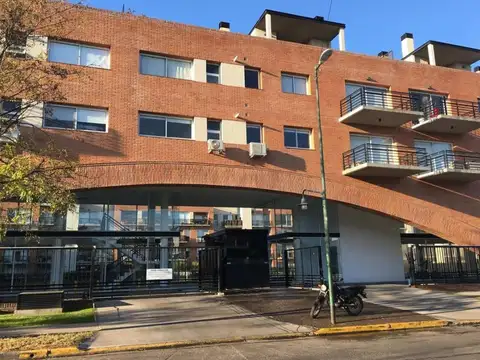 Beccar plaza, impecable depto. 2 dorm (suite), balcón, parrilla, terraza, cochera, amenities