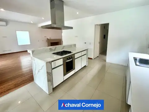 Casa en Venta al Este