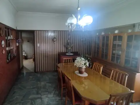 Luis Agote 200