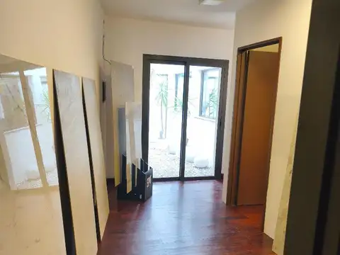 Oficina 4 ambientes con 1 baño