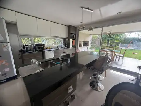 Casa en Alquiler de 3 dormitorios