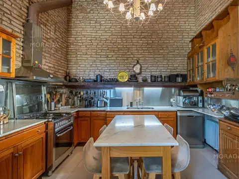 Casa 7 ambientes con 3 baños