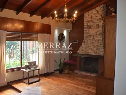 Casa en Venta en Robles Del Monarca, USD 238.000