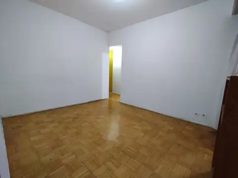 Avellaneda 51 e/ rio de janeiro  y eduardo acevedo