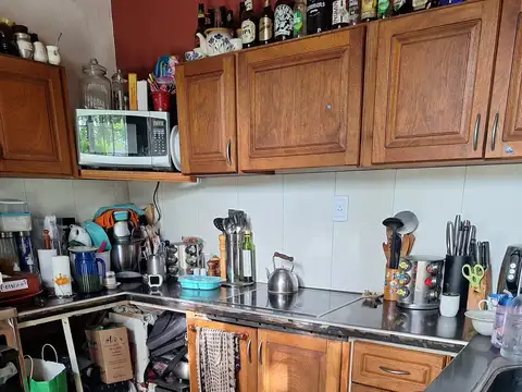 Venta en Los Hornos, La Plata