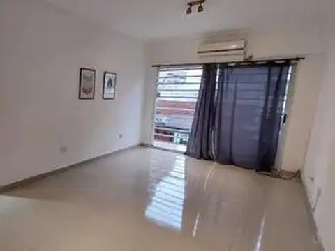 Departamento 3 ambientes en Flores