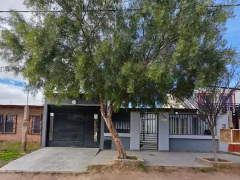 CASA DE 3 DORMITORIOS EN ALQUILER AMOBLADA EMPRESAS
