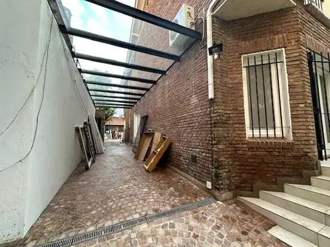 Casa 4 ambientes con 4 baños