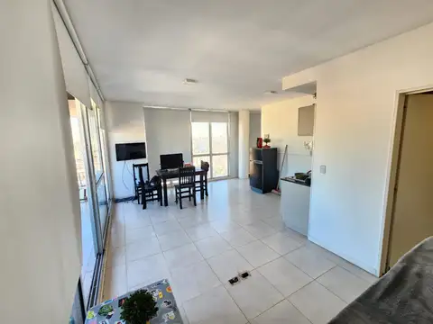 48m - Monoambiente divisible - Balcón con vista - Piscina - Laundry - Apto crédito