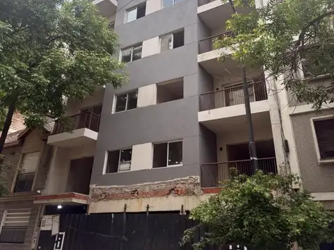 VENTA 3 AMBIENTES CABALLITO AL FRENTE SEMIPISO