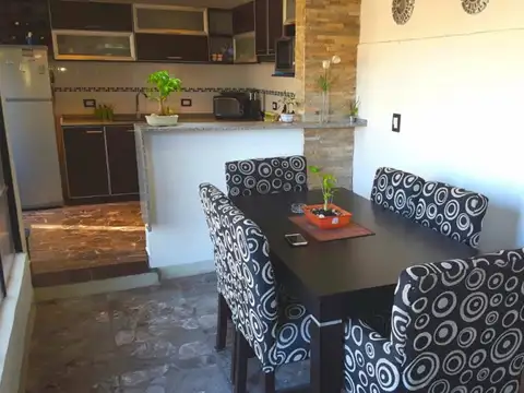 Depto Tipo Casa en Venta en Centro, USD 95.000