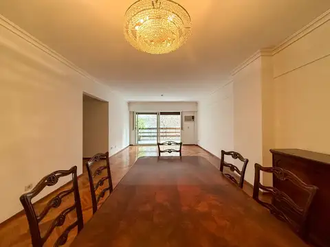Departamento 4 ambientes con 5 baños