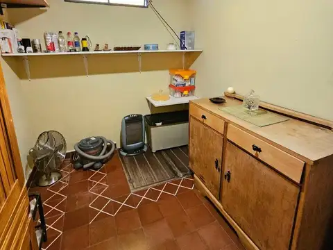 VENTA CASA 3 DORMITORIOS 2 BAÑOS PATIO QUINCHO