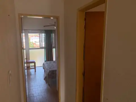 43 n°250 3er piso (120504)