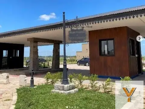 Terreno en Venta 40  mts Fondo