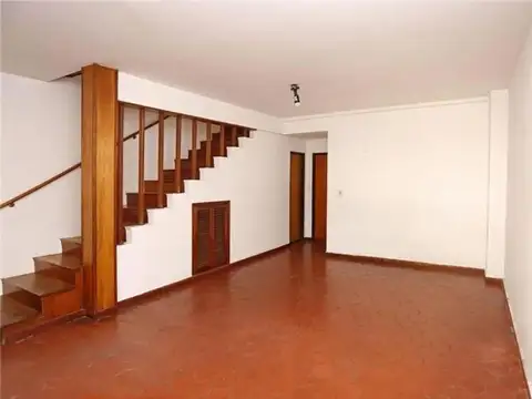 Depto Tipo Casa en Venta en Carapachay, USD 154.900