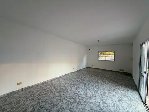 Depto Tipo Casa en Alquiler en Rosario, $ 550.000